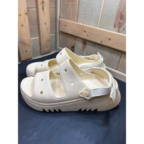Mens Crocs Xscape Hiker Sandals Size 12 Cream Lightweight Slip-Resistant - Picture 7 of 11
